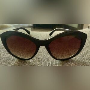 Plastic Versace sunglasses taupe brown color